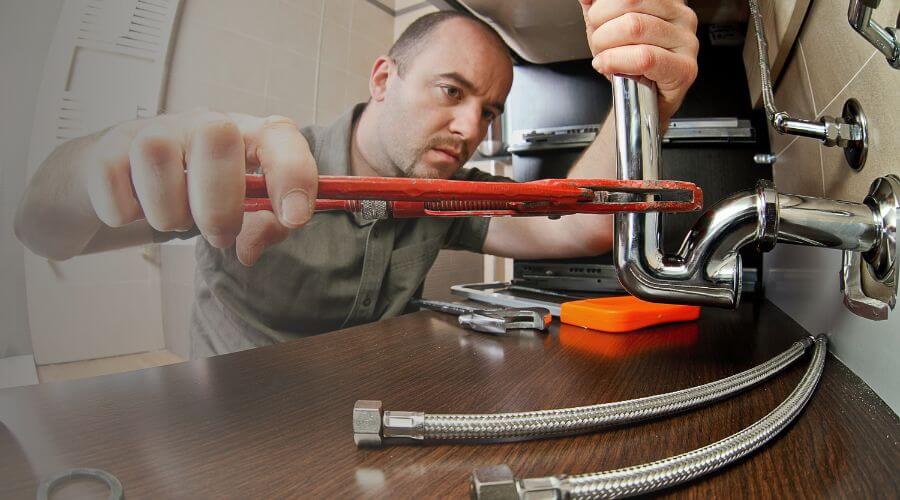 Expert burst pipe repair services in Cubero, NM